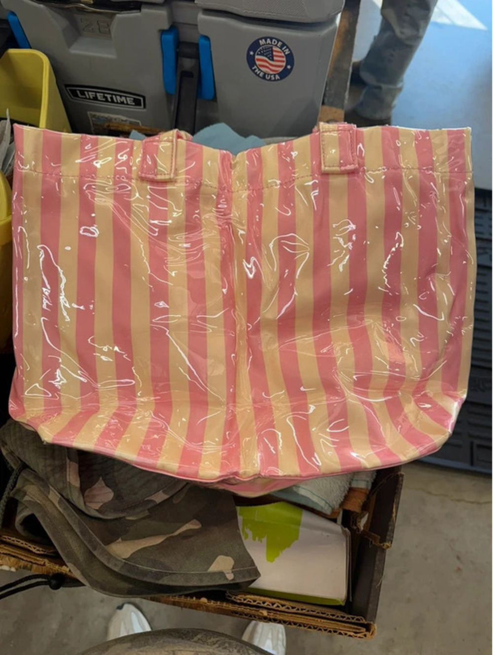 Tote bag
